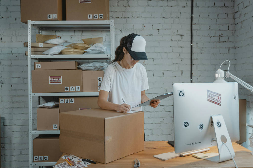Warehouse packing operations